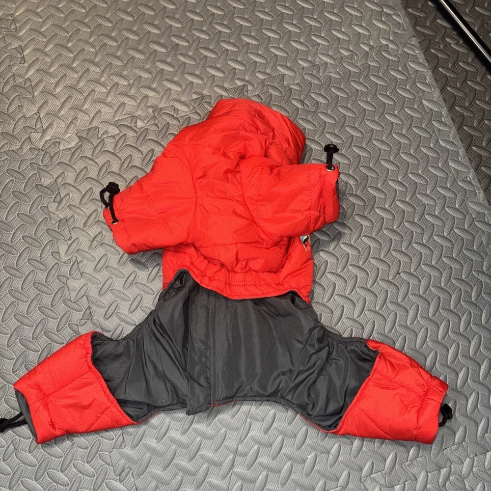 Doghelios Medium Red‎ Plush Dog Jacket: Reflective, Full-Body, Blackshark Tech